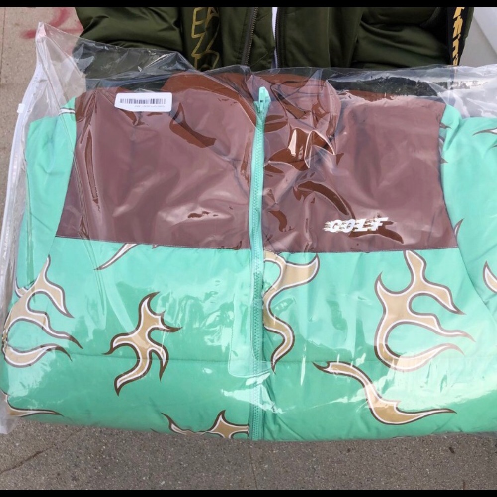 NWT GOLF flame puffer jacket